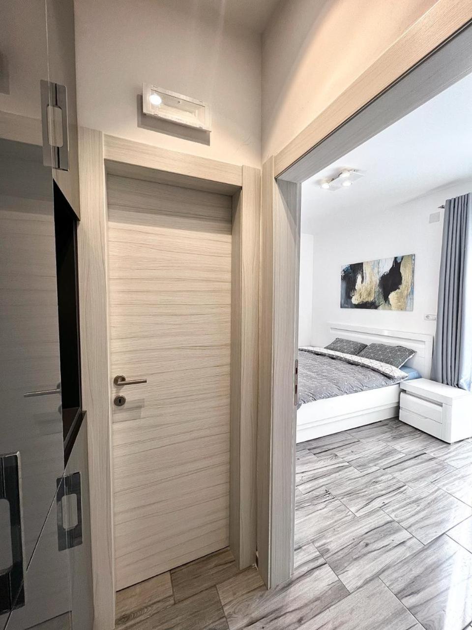 Eden Apartments Τίβατ Δωμάτιο φωτογραφία